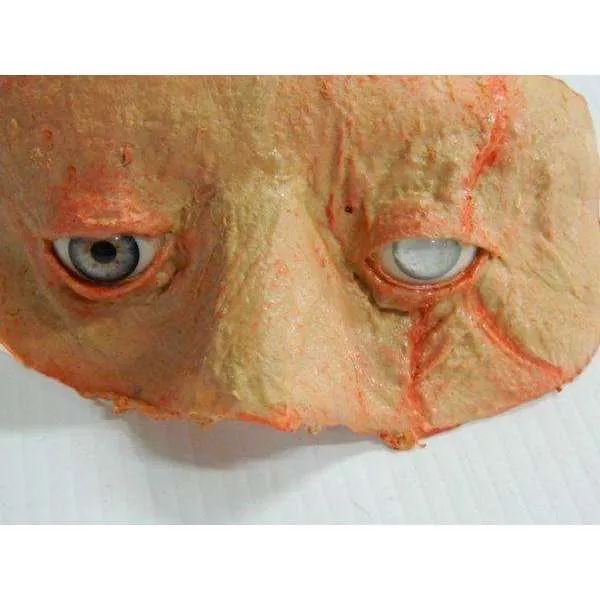 Cut Off Face Blind Eyes of Fear Prop