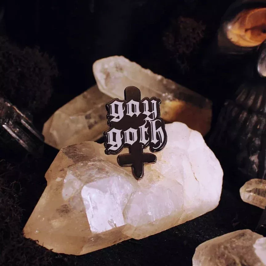 Grrrl Spells Pin "Gay Goth"