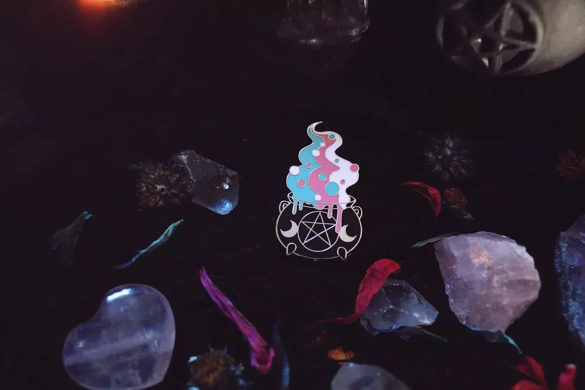 Grrrl Spells Pin "Trans Witch Cauldron"