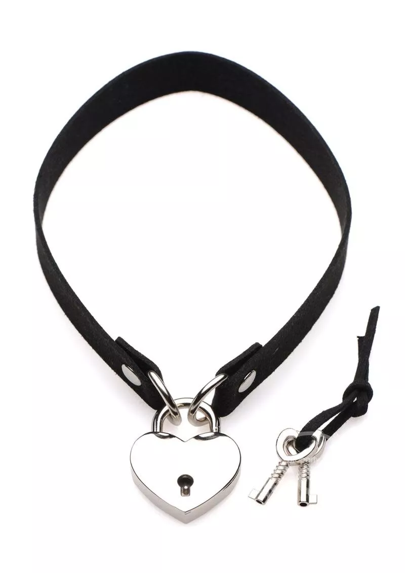 Lock-It Heart Choker