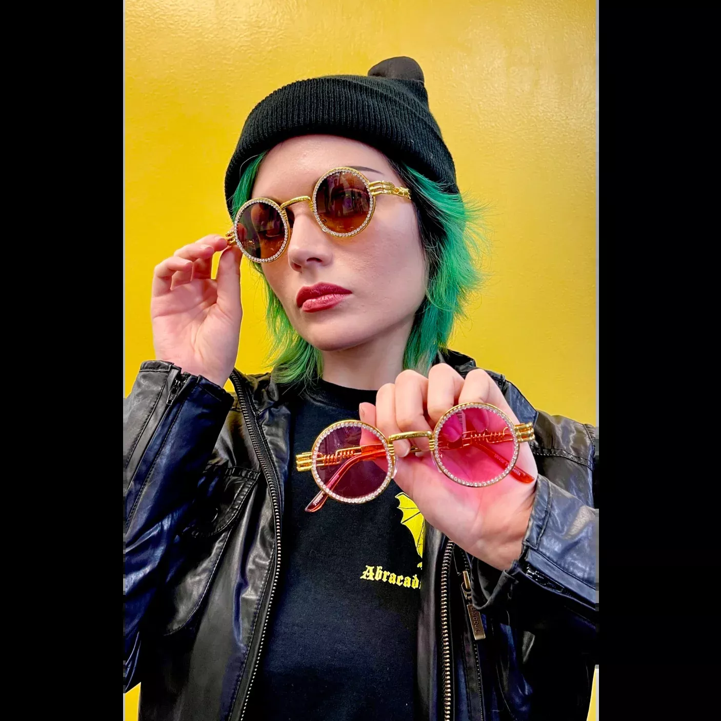 Round Rhinestone Metal Frame Sunglasses