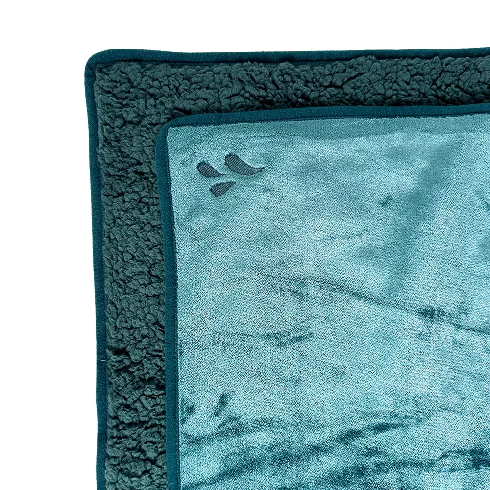 Splash Blanket The OG Bonded Plush Waterproof Stain-Proof Blanket